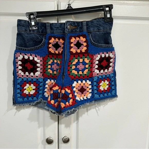 FARM Rio Colorful Crochet Women Shorts - Picture 4 of 9